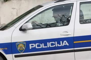 Bjegunca našli u prtljažniku