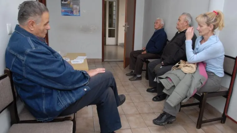 Dosta vam je čekanja u redu? Unajmite "čekača"!