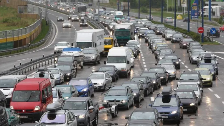 Na A1 prometni čep dug 20 kilometara