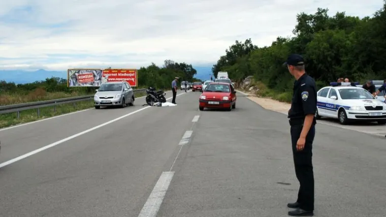 Estonka na Krku pregažena nakon pada s motocikla