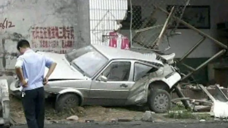 Pijani Kinez bagerom pregazio 11 ljudi