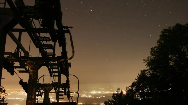 Ki&scaron;a meteora zasula nebo