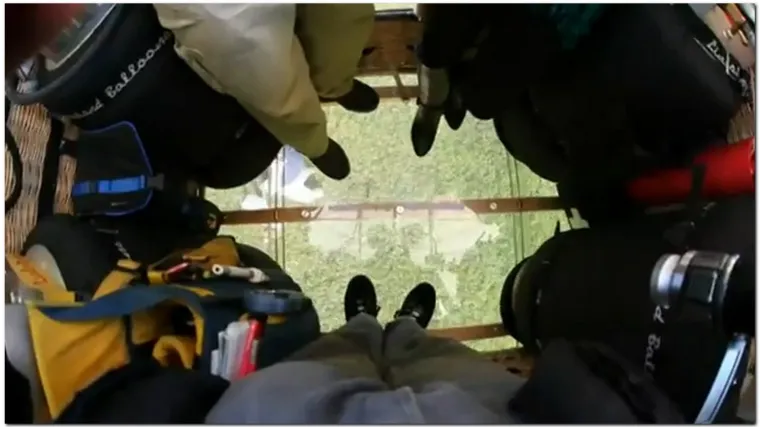 Let balonom sa staklenim dnom