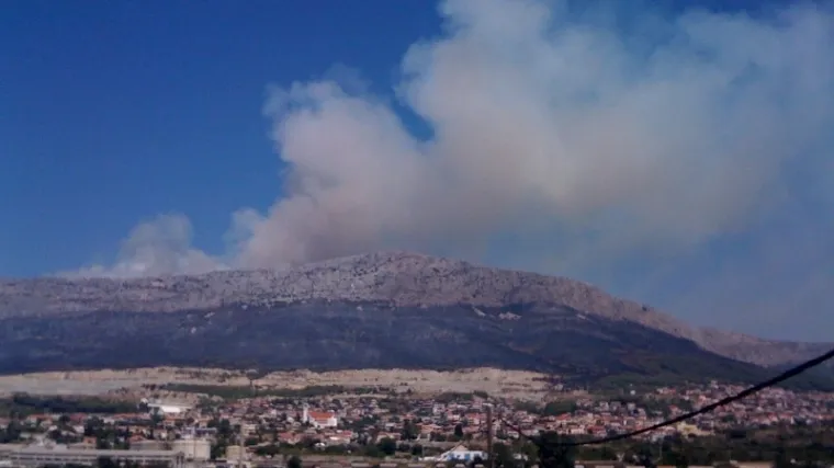 RTL snimio izbijanje vatre kod Splita