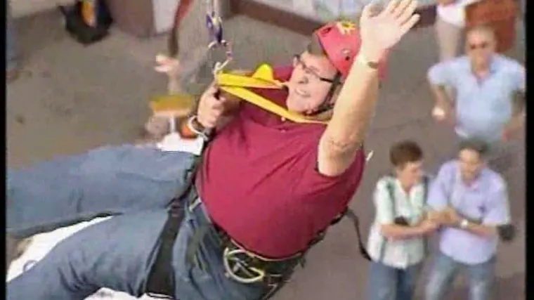 Gradonačelnik visio sa zgrade