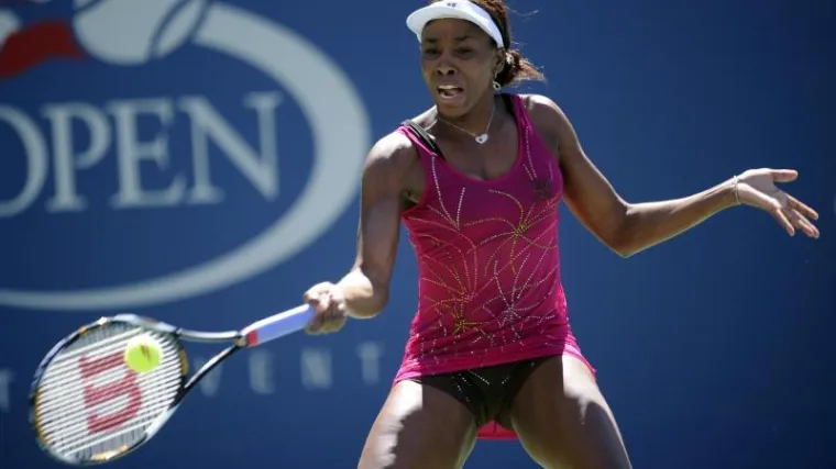 Venus do četvrtfinala u ultrakratkom haljetku