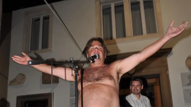 Jakovčić pokazao "atletski" torzo