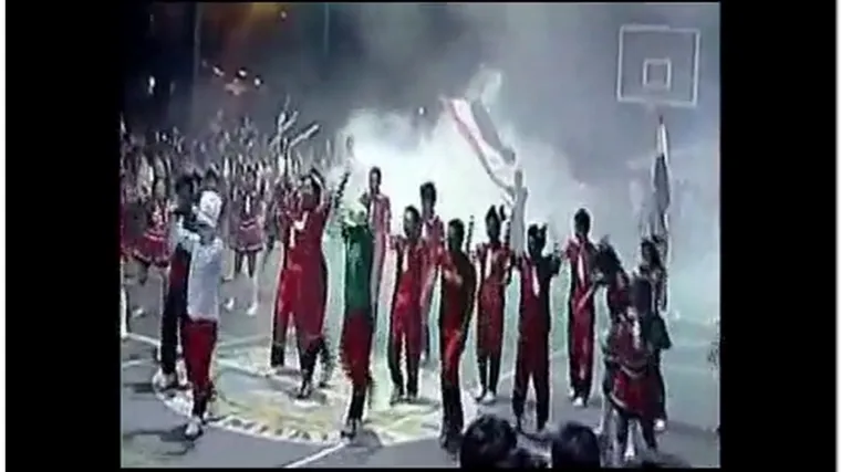 Navijačice te&scaron;ko ozlijeđene u vatrometu