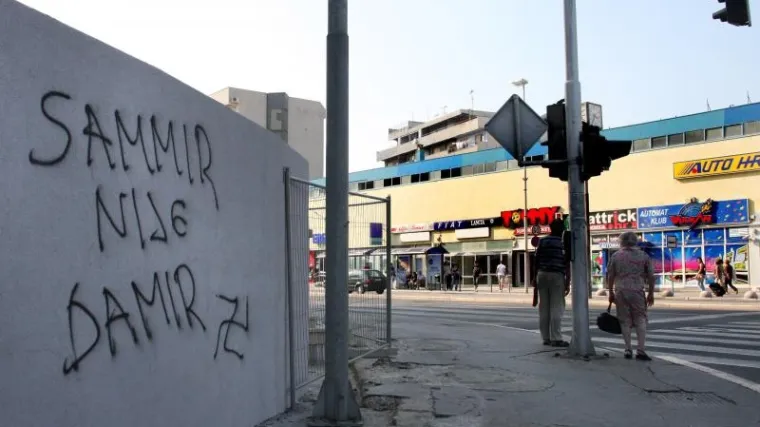 Rasistički grafit u Splitu