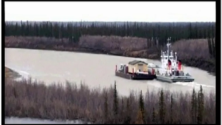 Džamiju trajektom doteglili na Arktik