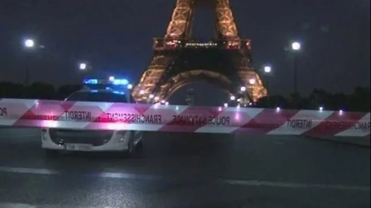 Dojava o bombi opet zatvorila Eiffelov toranj