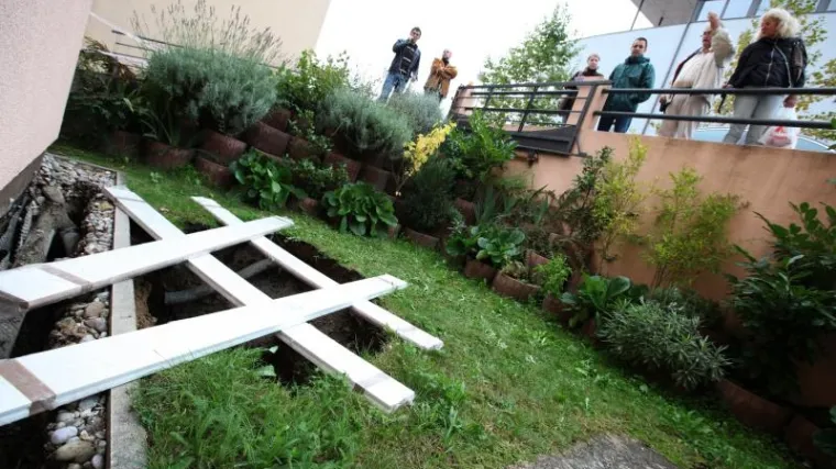 Uru&scaron;avanje zemlje na zagrebačkoj La&scaron;čini