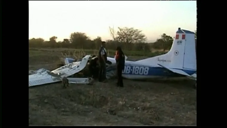 Avion pao pored slavnih pustinjskih crteža