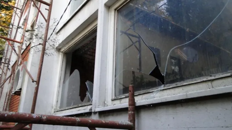 Referent bacio bombu u poglavarstvu