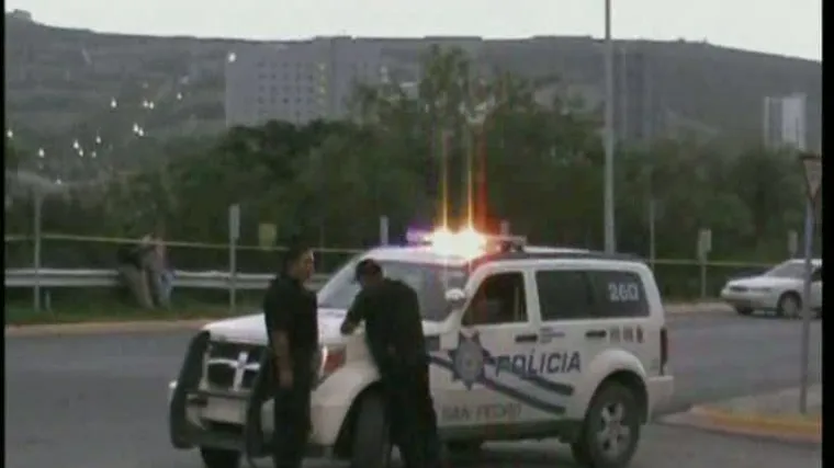 U Acapulcu oteto 20 turista