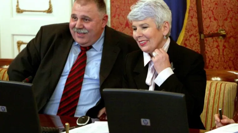 Vlada nas jo&scaron; zadužila