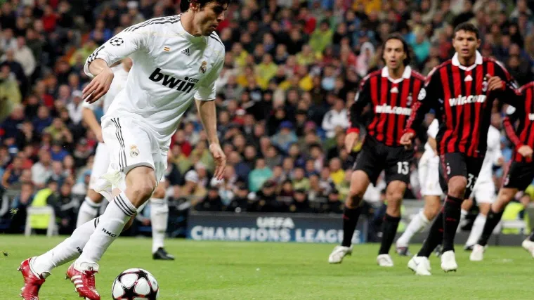 Milan tjera Ronaldinha, a dovodi Kaku