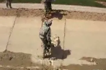 Američki vojnik zaglavio u kanalu