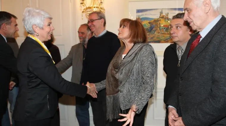 Dosta joj je Sanaderovih priča?