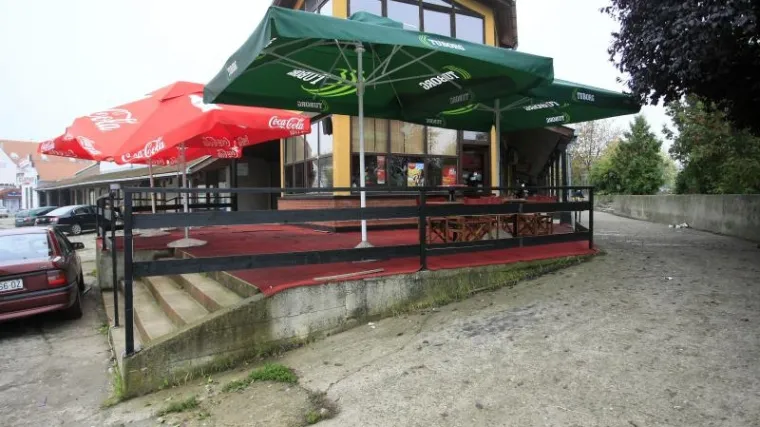 Krvavi okr&scaron;aj mladića 'zbog djevojke'