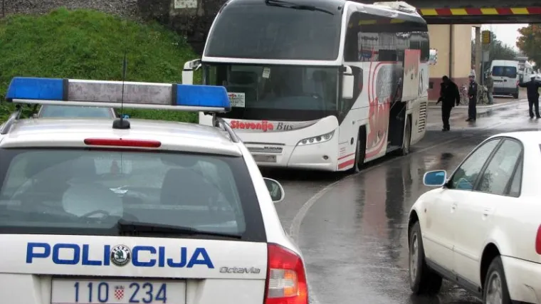 Busom zapeo za podvožnjak