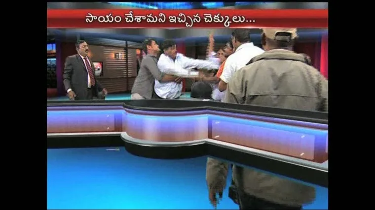 Potukli se gosti političkog magazina