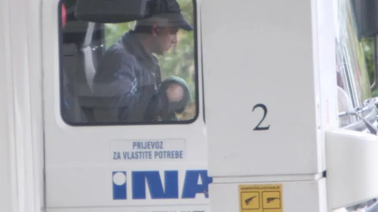 Solin: U cisterni na benzinskoj prijetio bombom