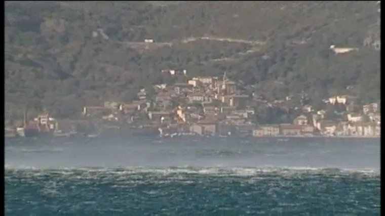 Orkanska bura prevrtala brodice