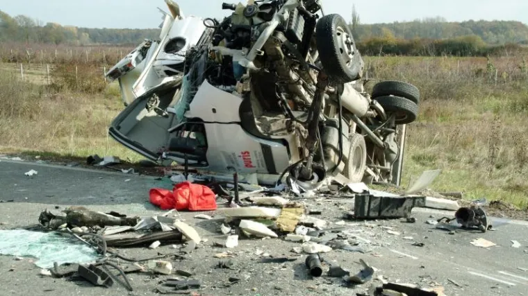 Frontalni sudar kamiona kod Vinkovaca