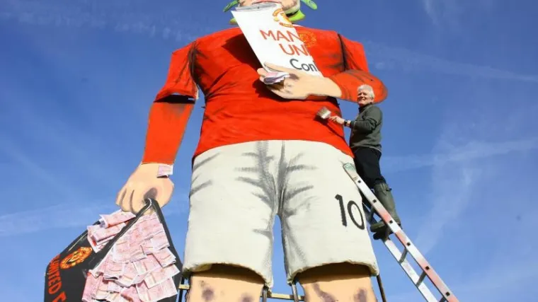 Shrek Rooney ide na lomaču