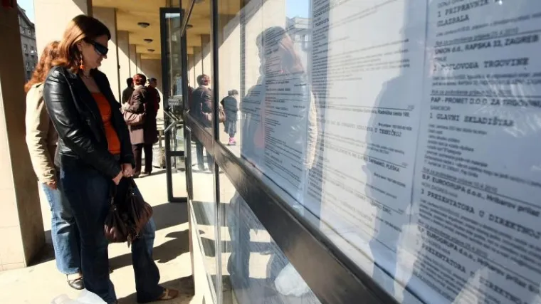 U Hrvatskoj opet preko 300.000 nezaposlenih