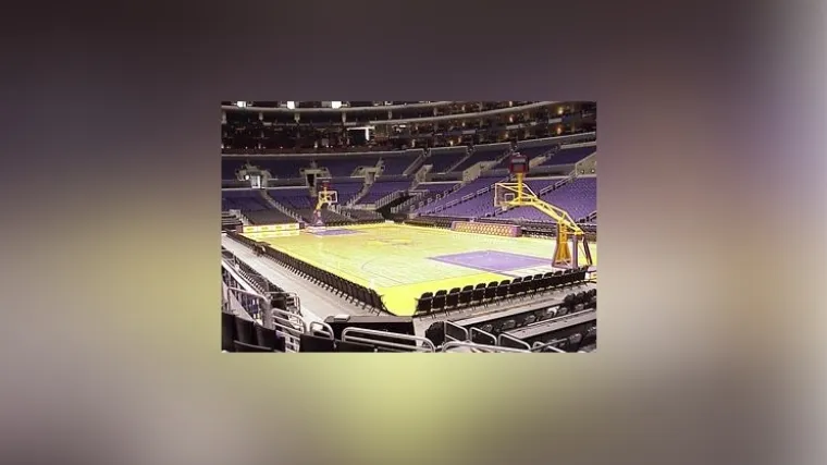 Dječačić na utakmici Lakersa pao s tribina i umro