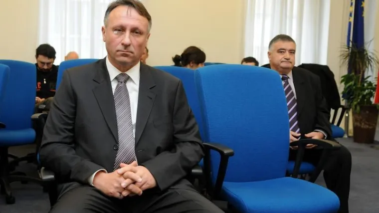 I Rončević s flasterom na glavi