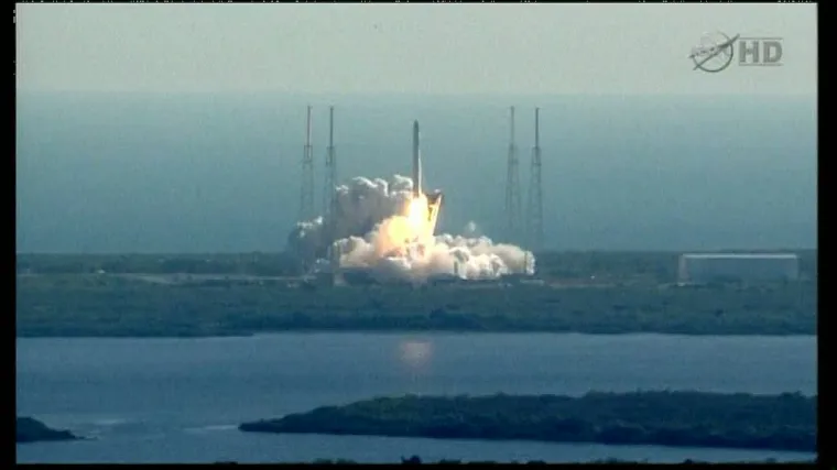 Prvi probni let privatnog svemirskog broda