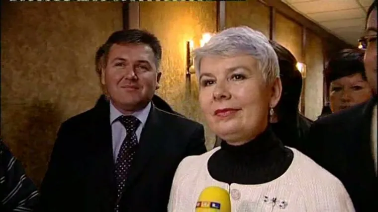 Kosor i dalje Sanadera ne spominje