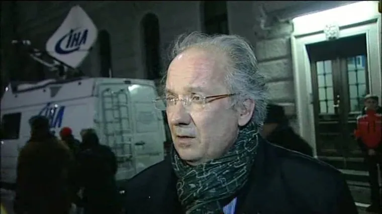 Sanader želi da ga izruče