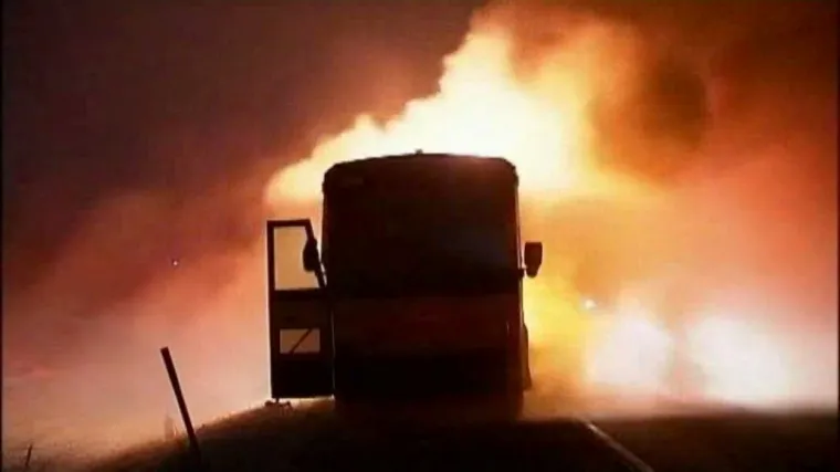 Vatra progutala bus na autocesti