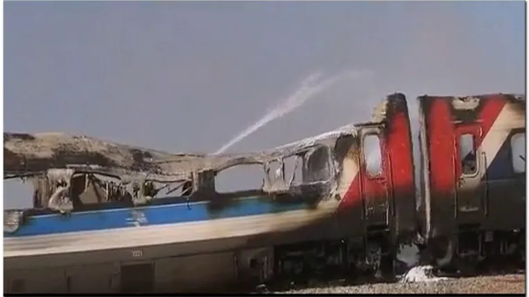 Pola vlaka se rastopilo u požaru