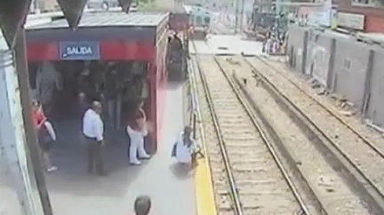 Curica čudom preživjela nalet vlaka