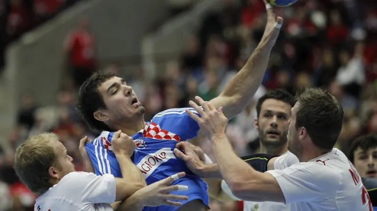 Danci razoružali Kauboje