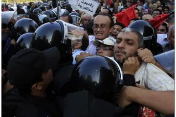 Rat na ulicama Kaira