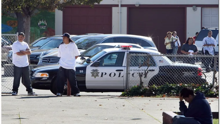 Ubila djecu zbog "ogovaranja"