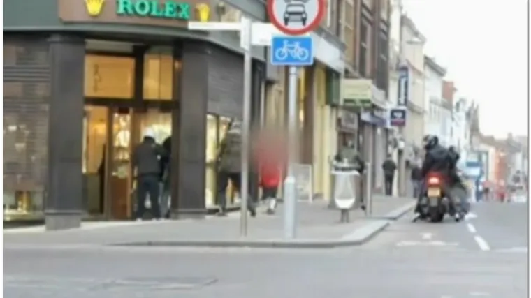 Baka sama rastjerala pljačka&scaron;e