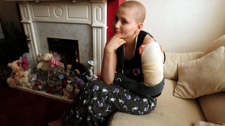 Djevojka priprema svoj sprovod