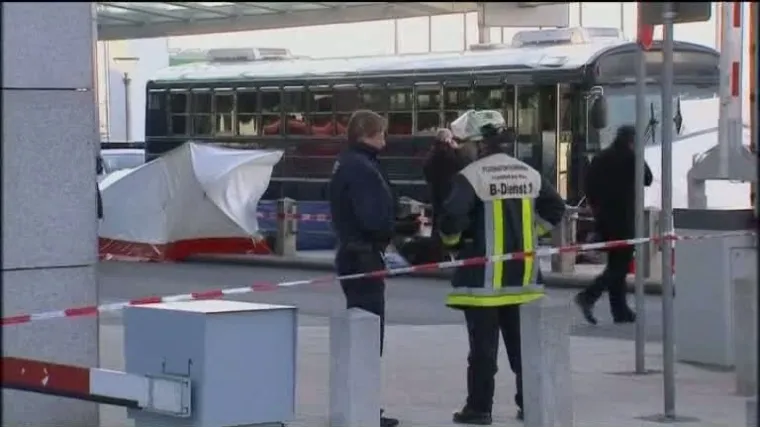 Dva američka vojnika ubijena na aerodromu