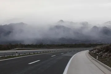 Pijani vozili u suprotnom smjeru