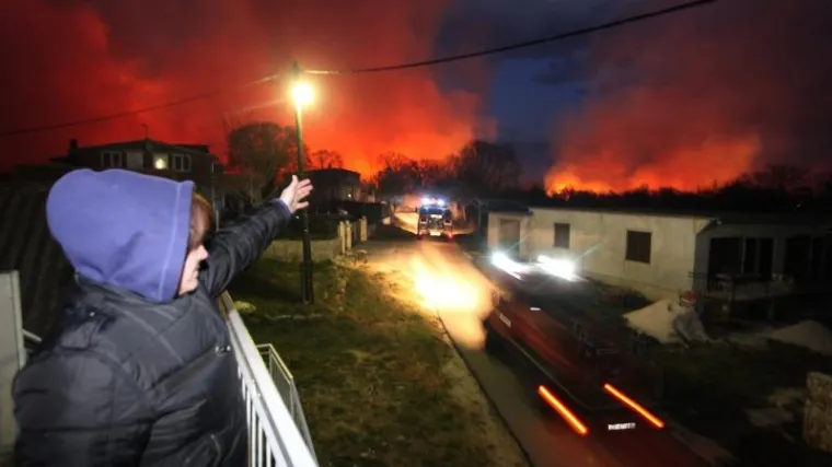 Požar kod Zadra podmetnut?