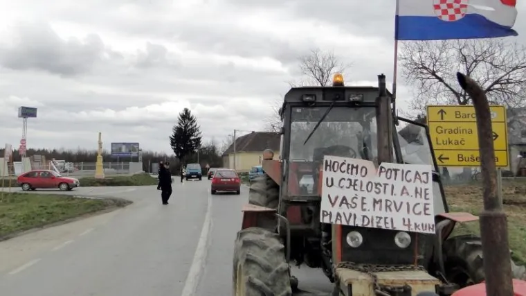 Seljaci iz Vinkovca odustali od odlaska u Zagreb