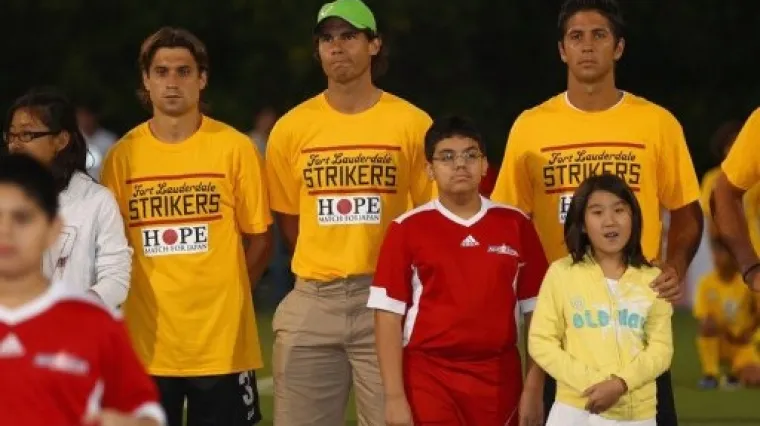 Tenisači zaigrali nogomet za Japan