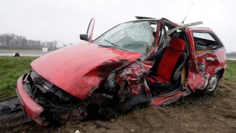 Tek dobio vozačku pa poginuo